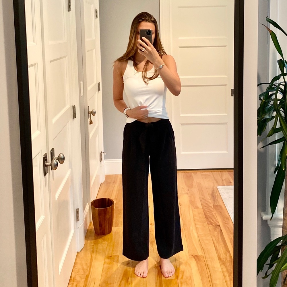Lululemon Noir wide leg pant